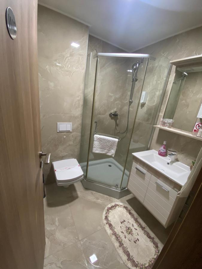 Hotel New Milenium Lukavac 외부 사진