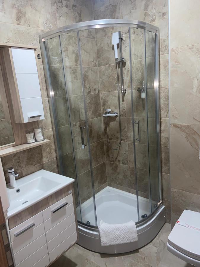 Hotel New Milenium Lukavac 외부 사진