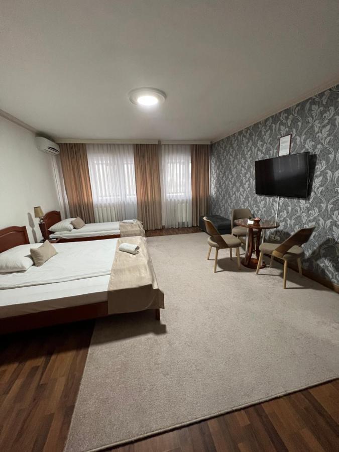 Hotel New Milenium Lukavac 외부 사진