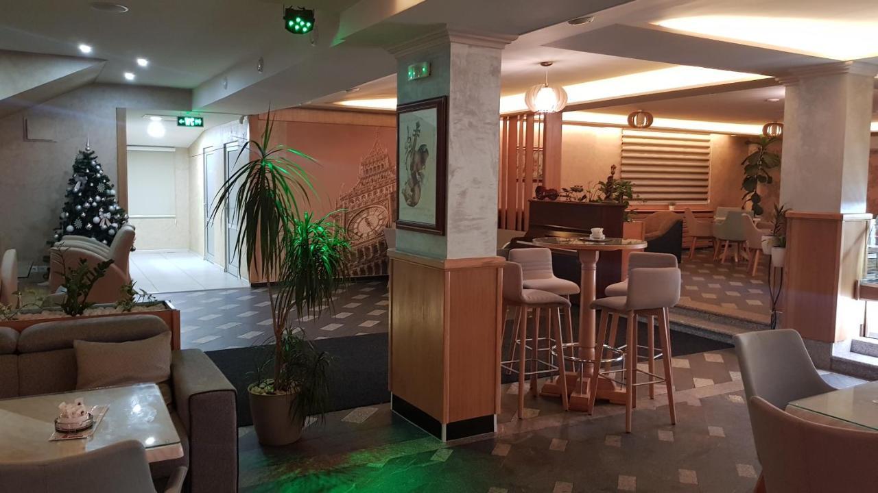 Hotel New Milenium Lukavac 외부 사진