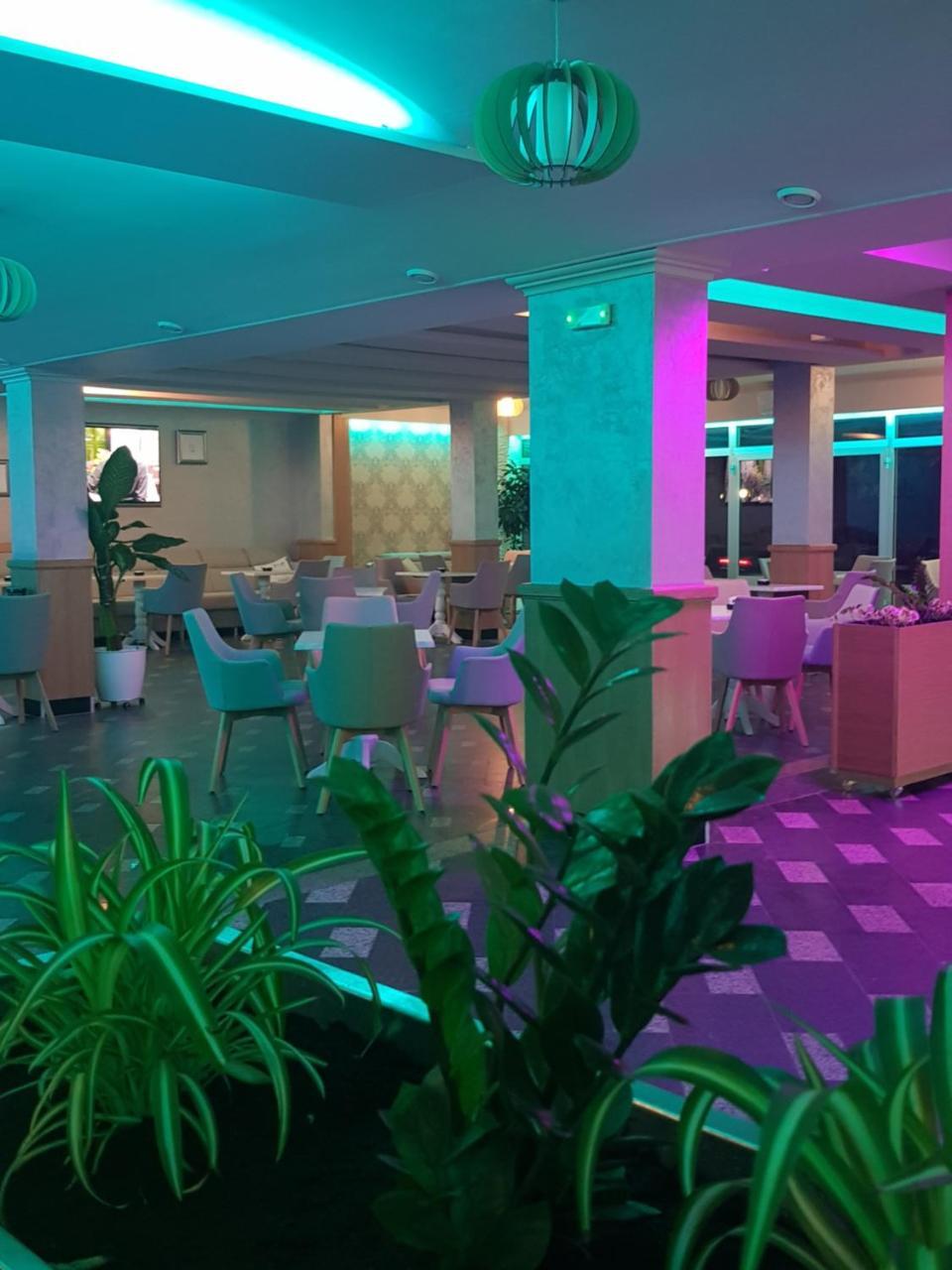 Hotel New Milenium Lukavac 외부 사진