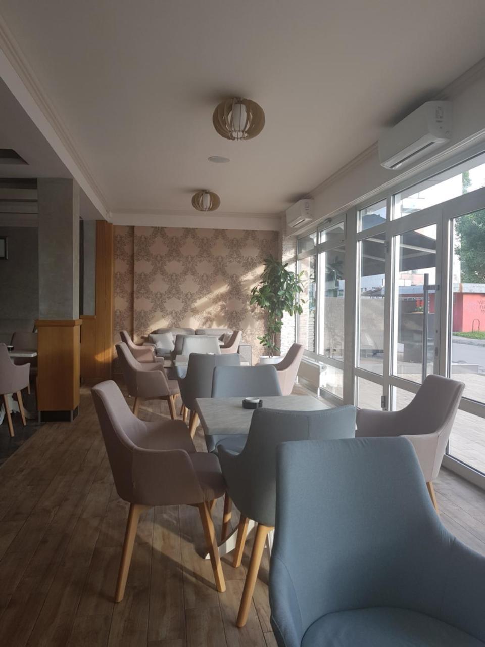 Hotel New Milenium Lukavac 외부 사진